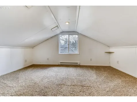 7335 SE Henderson Street Portland OR 97206