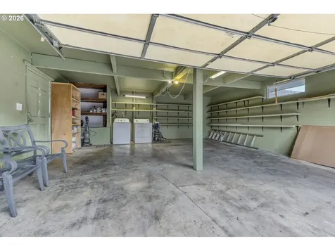 7335 SE Henderson Street Portland OR 97206