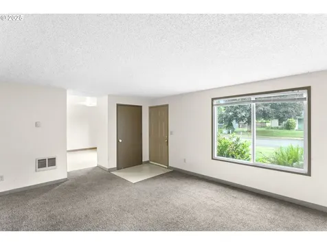 9209 NE 27th Street Vancouver WA 98662