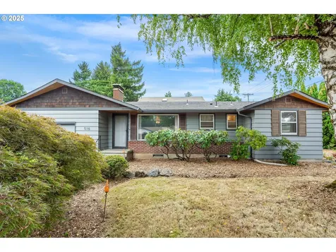 516 NE 106th Place Portland OR 97220