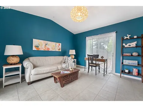 516 NE 106th Place Portland OR 97220