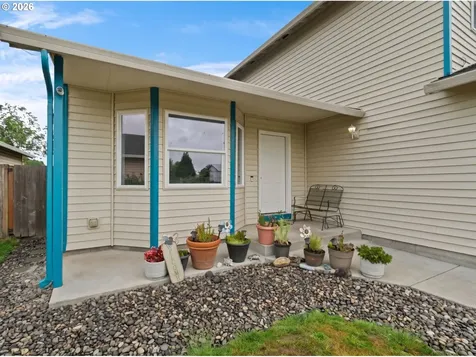 730 Bozarth Avenue Woodland WA 98674