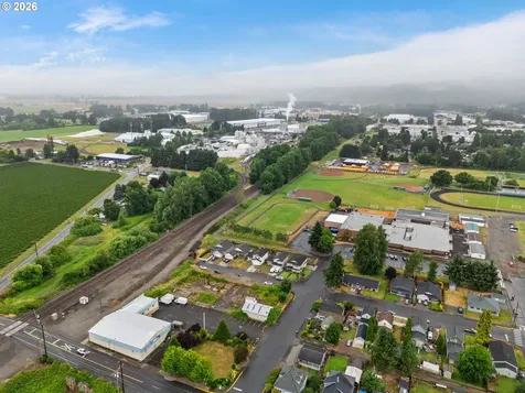 730 Bozarth Avenue Woodland WA 98674