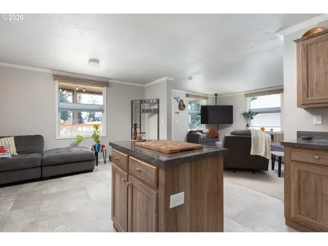 1809 SE Alder Lane Drive Toledo OR 97391