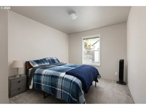 1809 SE Alder Lane Drive Toledo OR 97391