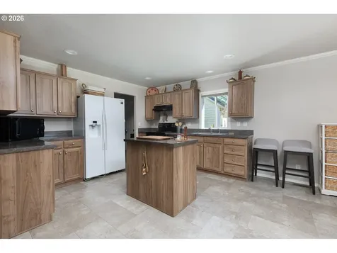 1809 SE Alder Lane Drive Toledo OR 97391