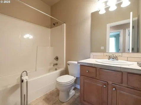 19328 Vincent Drive Oregon City OR 97045