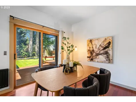 1525 NE 53rd Avenue Portland OR 97213