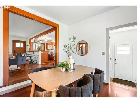 1525 NE 53rd Avenue Portland OR 97213