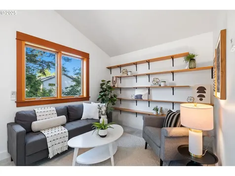 1525 NE 53rd Avenue Portland OR 97213