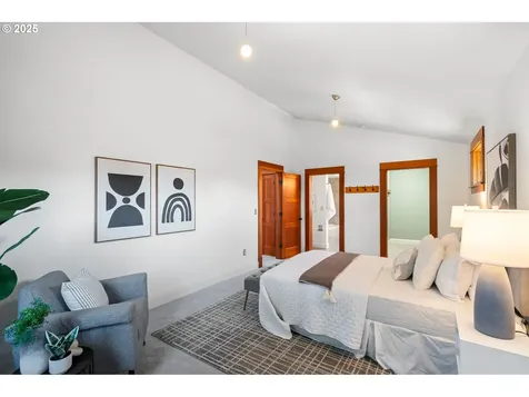 1525 NE 53rd Avenue Portland OR 97213