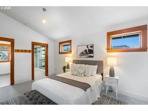 1525 NE 53rd Avenue Portland OR 97213