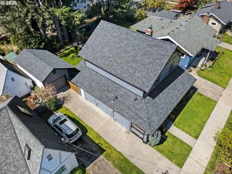 1525 NE 53rd Avenue Portland OR 97213