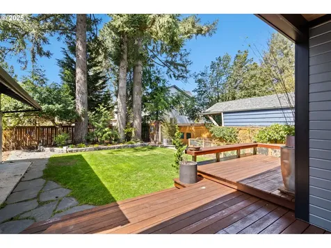 1525 NE 53rd Avenue Portland OR 97213