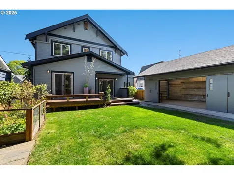 1525 NE 53rd Avenue Portland OR 97213