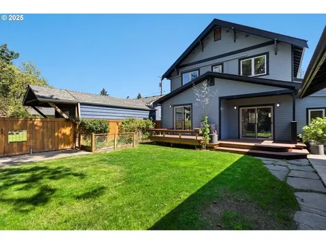 1525 NE 53rd Avenue Portland OR 97213