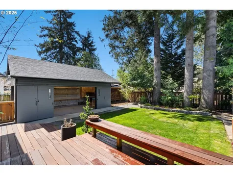 1525 NE 53rd Avenue Portland OR 97213