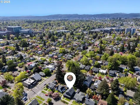 1525 NE 53rd Avenue Portland OR 97213