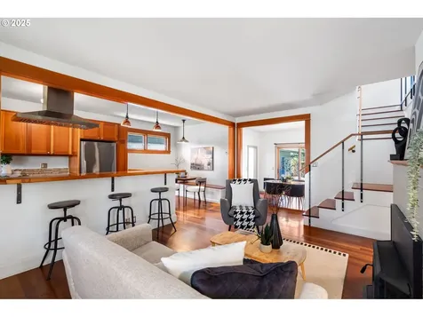 1525 NE 53rd Avenue Portland OR 97213