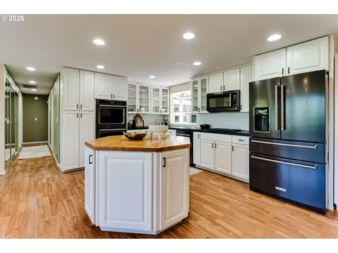 3185 Kevington Avenue Eugene OR 97405