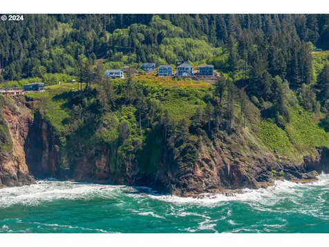 54150 S Beach Road Neskowin OR 97149
