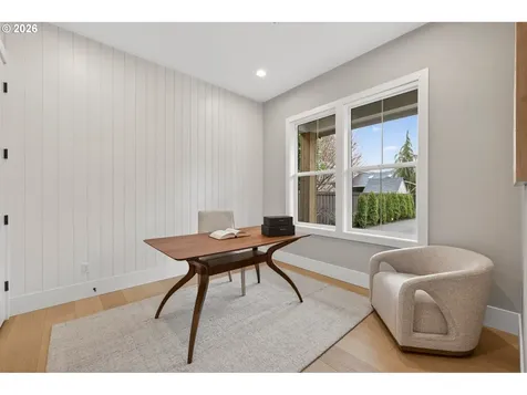 3652 NW Lana Place Portland OR 97229