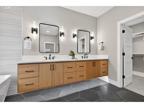 3652 NW Lana Place Portland OR 97229