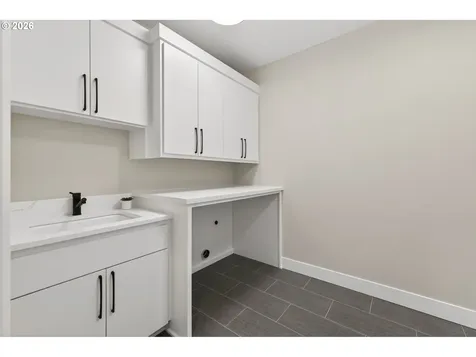 3652 NW Lana Place Portland OR 97229