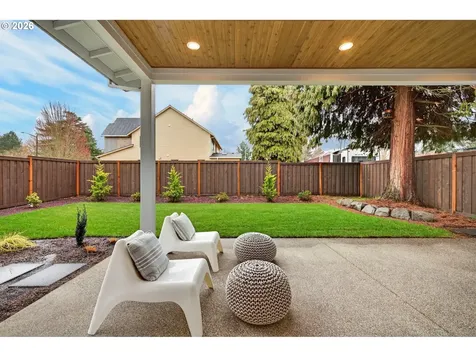 3652 NW Lana Place Portland OR 97229
