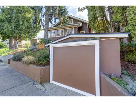 4036 NE Senate Street Portland OR 97232