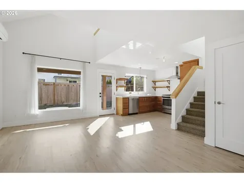 4036 NE Senate Street Portland OR 97232