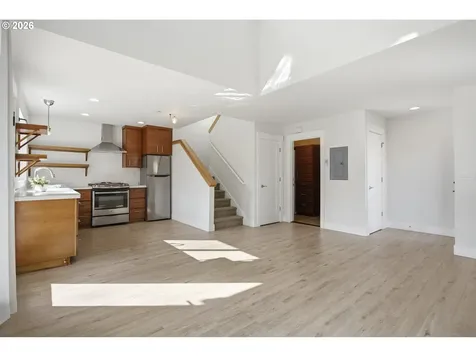 4036 NE Senate Street Portland OR 97232