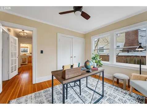 1706 SE Knapp Street Portland OR 97202