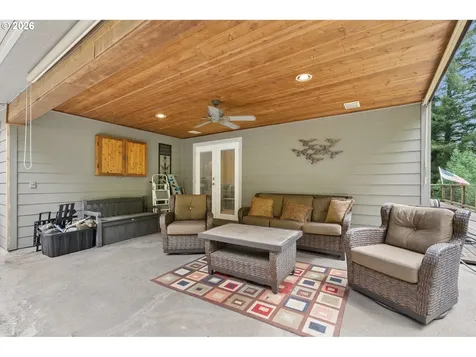 24382 S Elwood Road Colton OR 97017