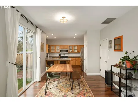 8330 SW Norfolk Lane Portland OR 97224