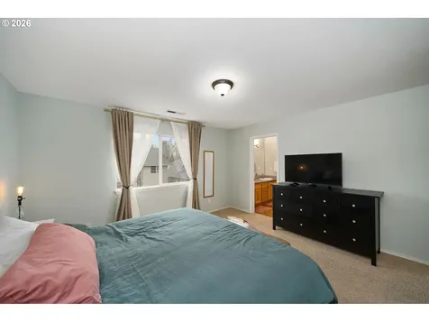 8330 SW Norfolk Lane Portland OR 97224