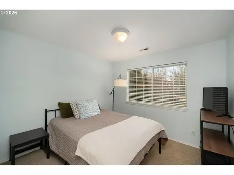 8330 SW Norfolk Lane Portland OR 97224