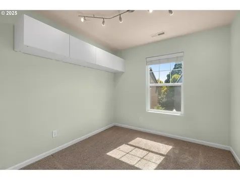 11002 SW Sage Terrace Portland OR 97223