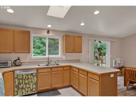 118 Park Village Loop Florence OR 97439