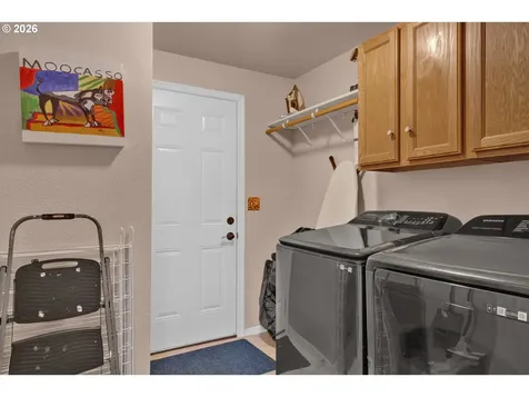118 Park Village Loop Florence OR 97439