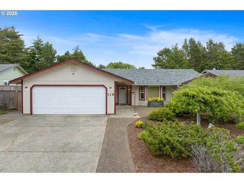 118 Park Village Loop Florence OR 97439