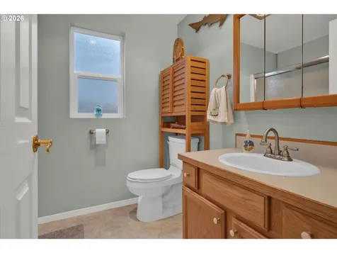 118 Park Village Loop Florence OR 97439