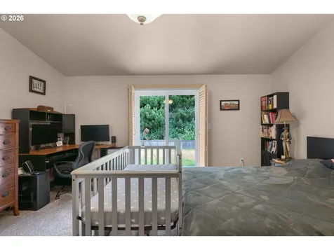 118 Park Village Loop Florence OR 97439