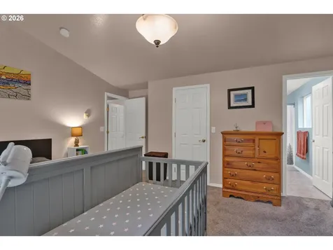 118 Park Village Loop Florence OR 97439