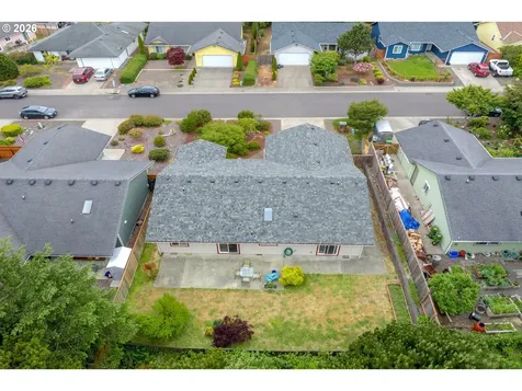 118 Park Village Loop Florence OR 97439