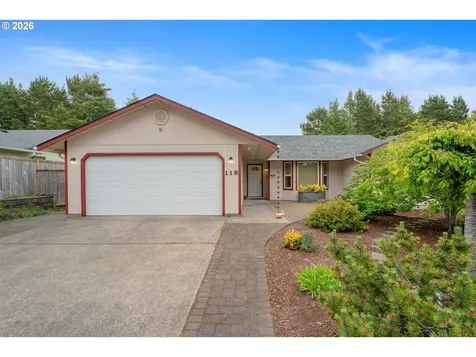 118 Park Village Loop Florence OR 97439
