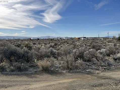 Fall Street Christmas Valley OR 97641