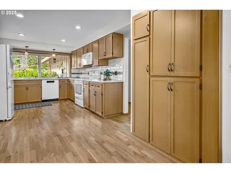 11045 SW Berkshire Street Portland OR 97225