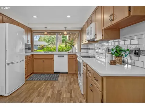 11045 SW Berkshire Street Portland OR 97225