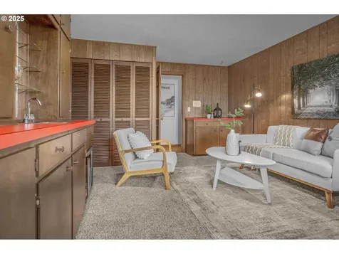 11045 SW Berkshire Street Portland OR 97225